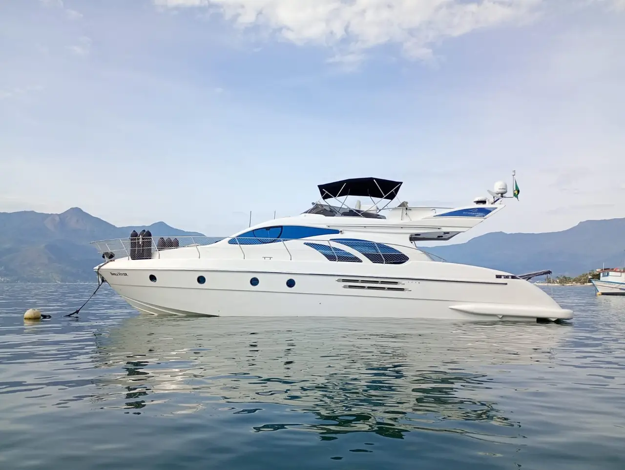 Azimut 52 para aluguel in Ilhabela