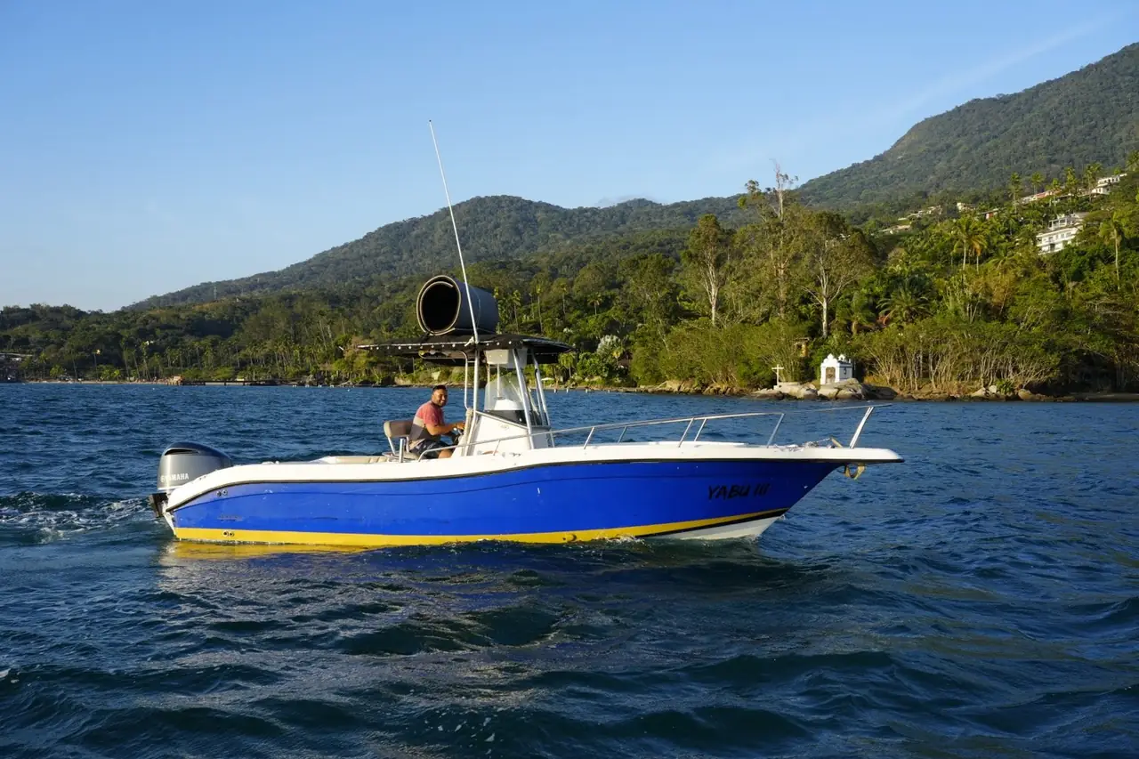 Fishing 26 para aluguel en Ilhabela