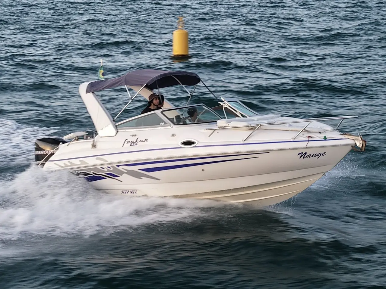 Focker 25 para aluguel in Ilhabela