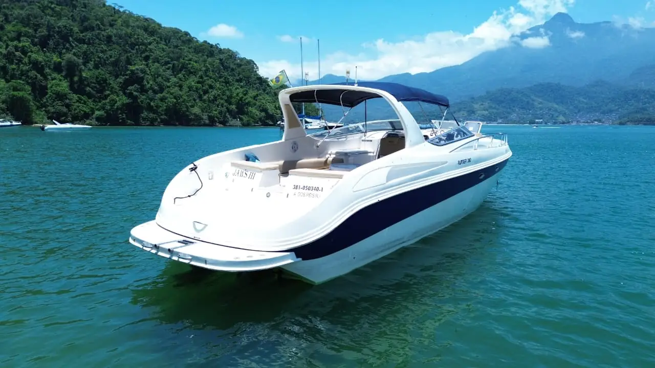 Runner 38 para aluguel in Ilhabela