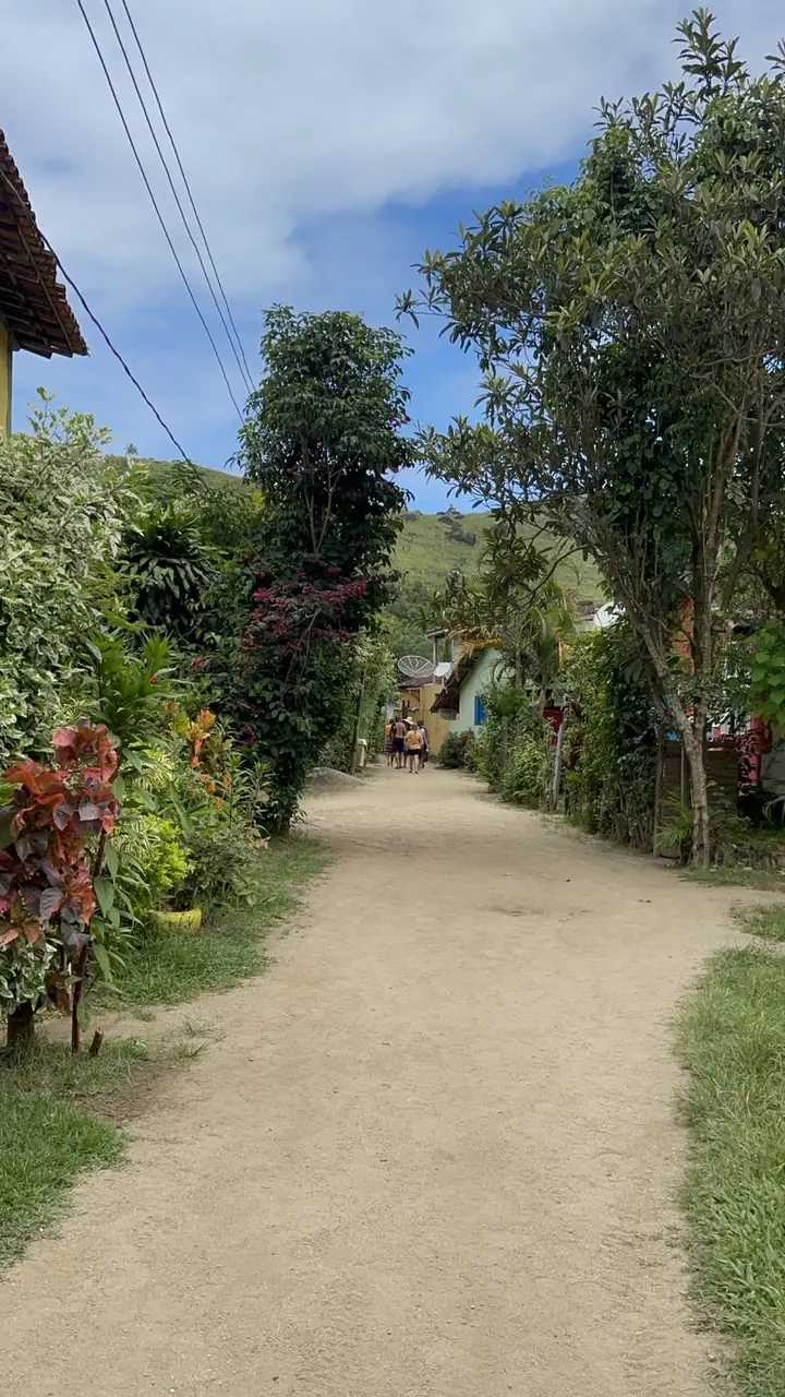Vila e Praia do Bonete em Ilhabela