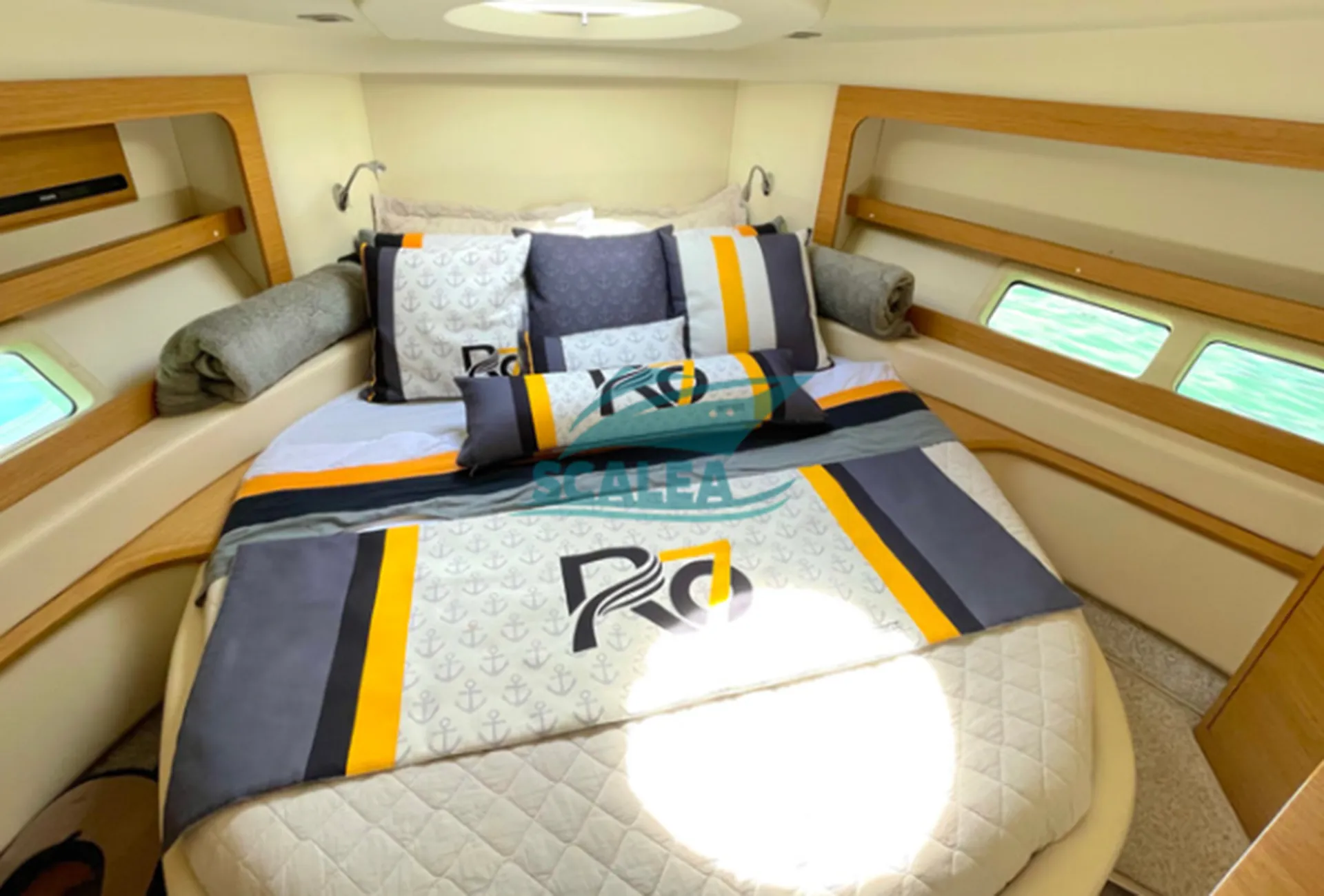 AZIMUT 43 (10)