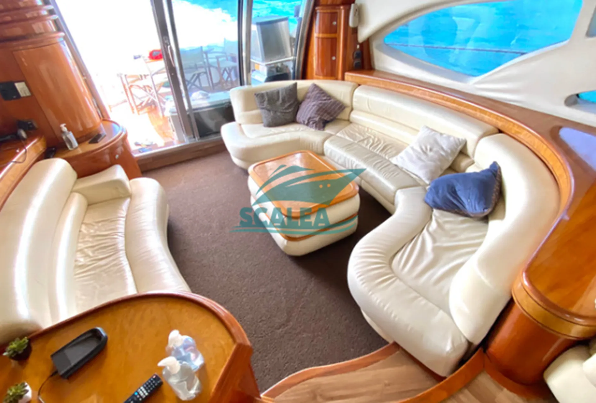 AZIMUT 76 (5)